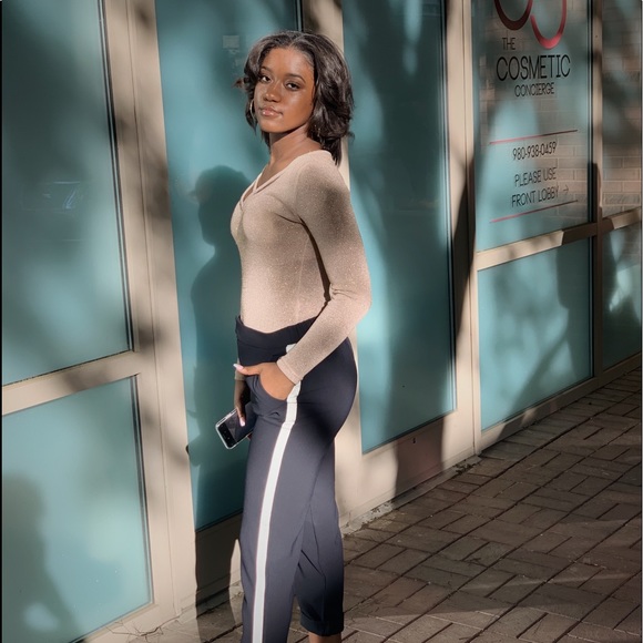 Meet your Posher, Hannah - Picture 1 of 1